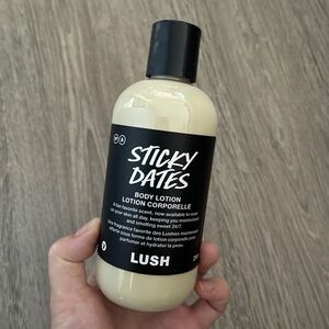 Lush Sticky Dates Lotion 250 ml NWT Unopened